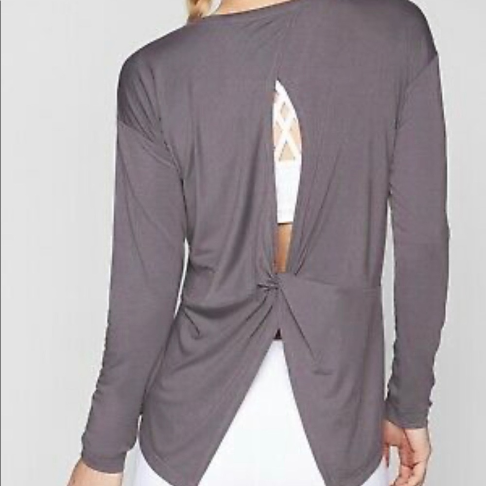 Athleta Twist Back long Sleeves shirt